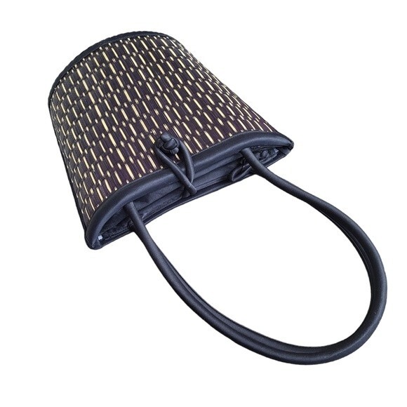 EUC Baskets of Cambodia natural straw Handbag shoulder bag, black tan - Picture 4 of 10